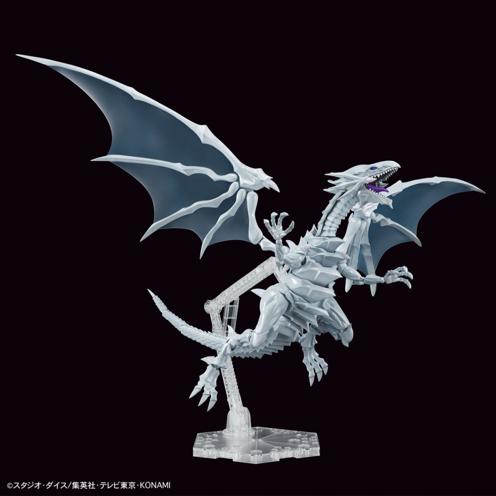 Blue eyes w dragon